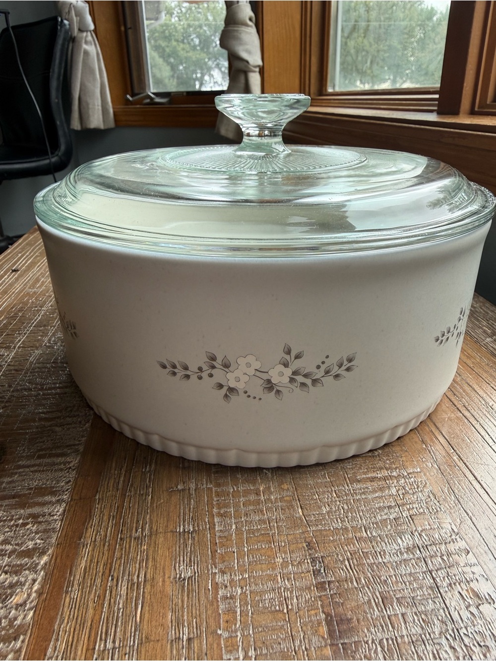 Pfaltzgraff Cream Ceramic Casserole with Glass Lid and Gray Floral Motif
